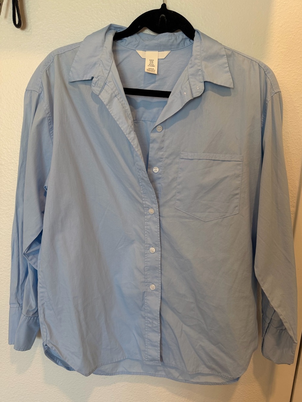 Light Blue H&M button-up shirt - Picture 3 of 4